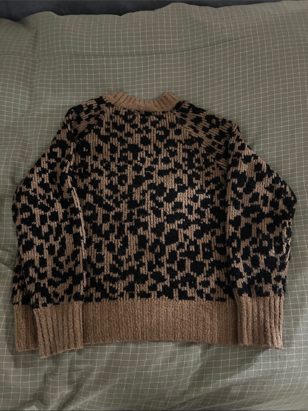 Old Navy Brown and Black Leopard-Print Crewneck Sweater, Size small - Picture 3 of 3